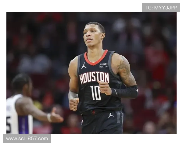 火箭大胜太阳,年轻球员展现活力