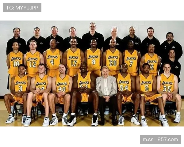 湖人签下后卫科比·布夫金，两年合同补强阵容深度