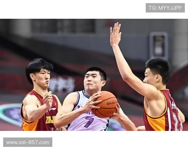 山东队89-88险胜浙江率先闯入俱乐部杯四强，陶汉林关键扣篮