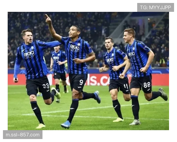 半场战报：亚特兰大1-1萨索洛，双方互有攻守